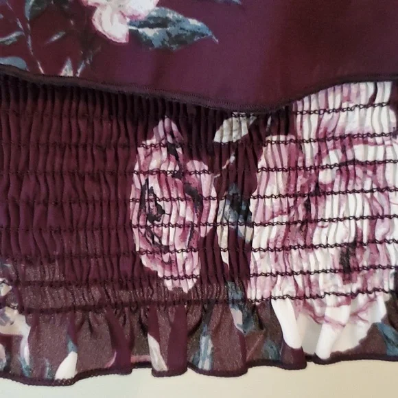 Charlotte Russe Floral Crop Top - Size Medium - Picture 4 of 6